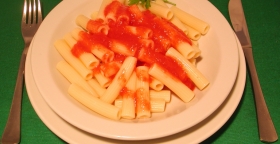 Pasta al pomodoro e basilico